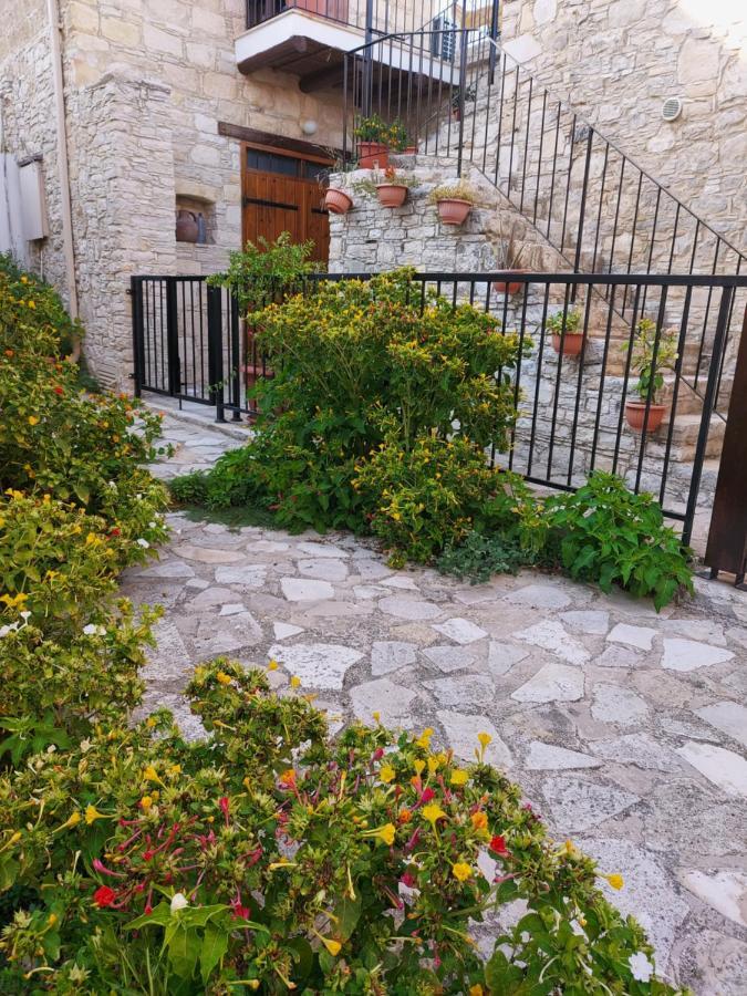 Pensjonat John' S House In Omodos Limassol Zewnętrze zdjęcie